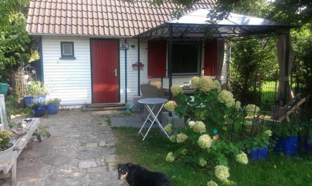 Das Kleine Ferienhaus ベルリン エクステリア 写真
